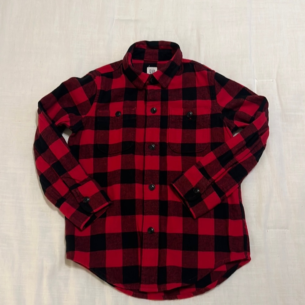 Gap flannel red checkered shirt